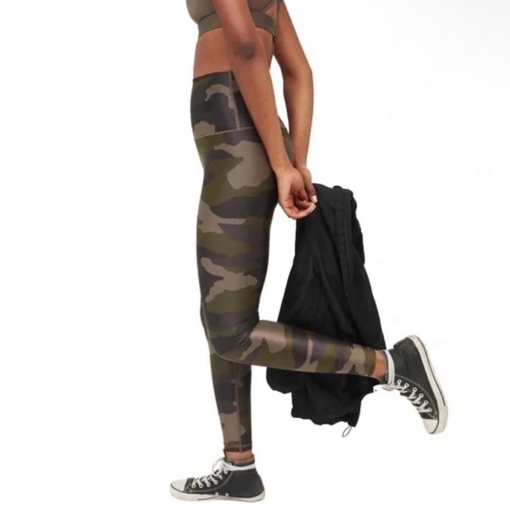 Aerie Offline Green Camo Real Me Leggings High Waisted 7/8